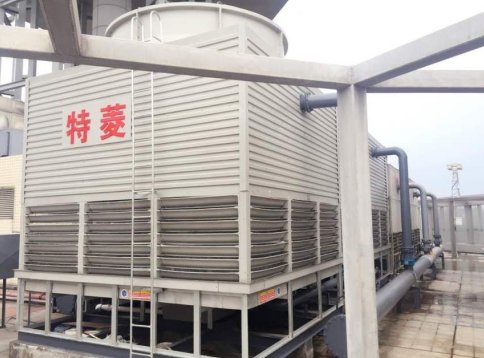 因此A 当热水与冷空气在塔体内产生热